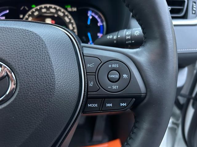 ＲＡＶ４ ハイブリッドＧ　ワンオーナー　ＥＴＣ　ドライブレコーダー前後　メーカーナビ　Ｂｌｕｅｔｏｏｔｈ接続　バックカメラ　コーナーセンサー　パワーシート　シートヒーター　パワーバックドア（11枚目）