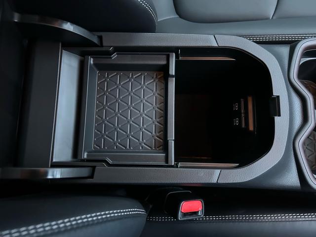 ＲＡＶ４ ハイブリッドＧ　ワンオーナー　ＥＴＣ　ドライブレコーダー前後　メーカーナビ　Ｂｌｕｅｔｏｏｔｈ接続　バックカメラ　コーナーセンサー　パワーシート　シートヒーター　パワーバックドア（39枚目）