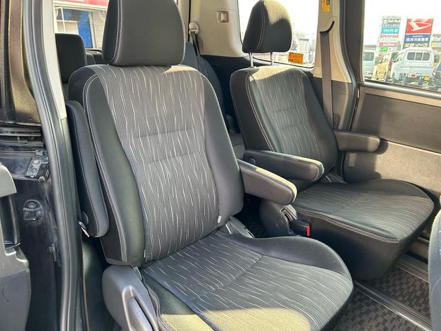 ヴォクシー ＺＳ　煌ＩＩ　後期モデル　ワンオーナー　フロントリアスポイラー　両側電動スライドドア　ナビ　ＴＶ　Ｂｌｕｅｔｏｏｔｈ接続　ＥＴＣ　ユーザー買取車　プッシュスタート　スマートキー　オートライト　電動格納ミラー（24枚目）