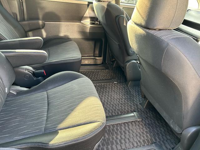 ヴォクシー ＺＳ　煌ＩＩ　後期モデル　ワンオーナー　フロントリアスポイラー　両側電動スライドドア　ナビ　ＴＶ　Ｂｌｕｅｔｏｏｔｈ接続　ＥＴＣ　ユーザー買取車　プッシュスタート　スマートキー　オートライト　電動格納ミラー（25枚目）