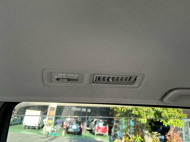 ヴォクシー ＺＳ　煌ＩＩ　後期モデル　ワンオーナー　フロントリアスポイラー　両側電動スライドドア　ナビ　ＴＶ　Ｂｌｕｅｔｏｏｔｈ接続　ＥＴＣ　ユーザー買取車　プッシュスタート　スマートキー　オートライト　電動格納ミラー（29枚目）