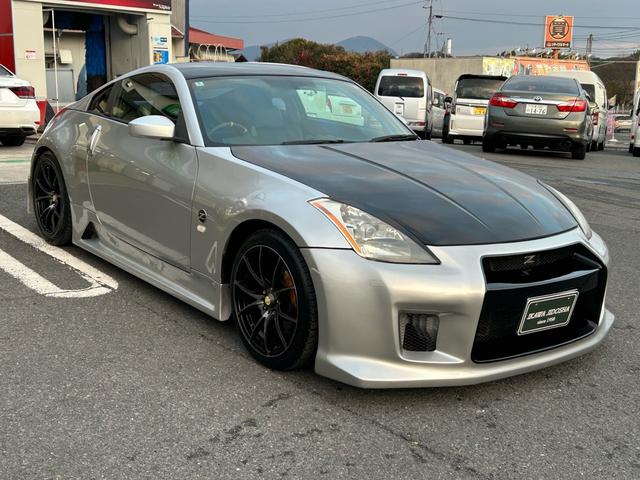 フェアレディＺ バージョンＳＴ　社外１８インチアルミホイール　社外マフラー　車高調（ＴＥＩＮ）　エアロバンパー　リアスポイラー　ボンネット・ルーフブラック塗装　社外ハンドル　６ＭＴ　社外ナビ　ＴＶ　バックカメラ（3枚目）