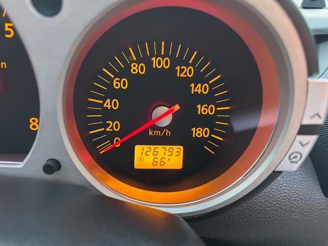 フェアレディＺ バージョンＳＴ　社外１８インチアルミホイール　社外マフラー　車高調（ＴＥＩＮ）　エアロバンパー　リアスポイラー　ボンネット・ルーフブラック塗装　社外ハンドル　６ＭＴ　社外ナビ　ＴＶ　バックカメラ（15枚目）