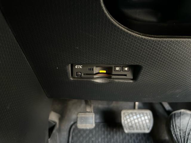 タント カスタムＲＳセレクション　ツートンカラー　純正ナビ　ＴＶ　バックカメラ　ドラレコ　ＥＴＣ　Ｂｌｕｅｔｏｏｔｈ接続　両側パワースライドドア　スマートアシスト　ＬＥＤヘッドライト　シーケンシャル　クリアランスソナー　シートヒーター（20枚目）