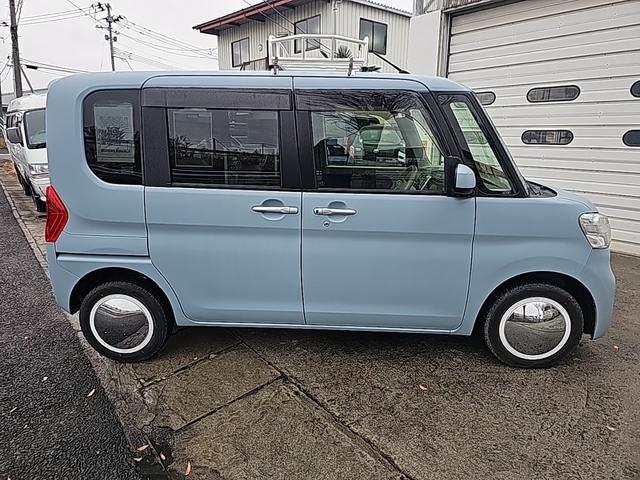 タント X キャンピング仕様 2人乗りバン登録車 世田谷ブルー刷毛塗り全塗装 ルーフキャリア 天井とリアフロア板張り(4枚目)