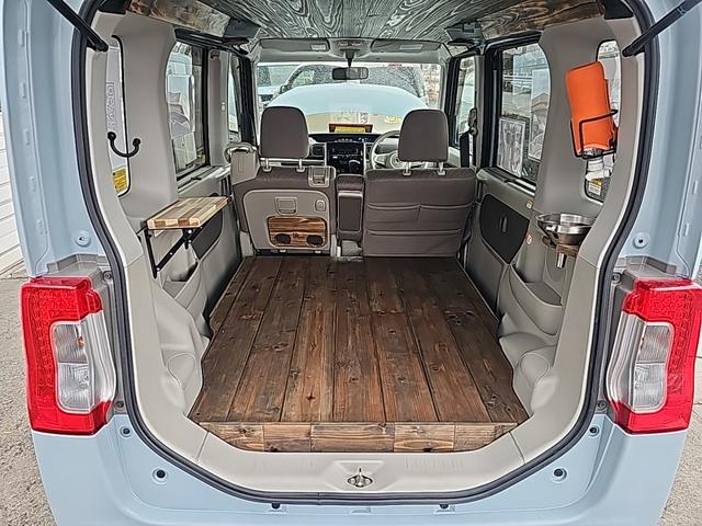 タント X キャンピング仕様 2人乗りバン登録車 世田谷ブルー刷毛塗り全塗装 ルーフキャリア 天井とリアフロア板張り(18枚目)
