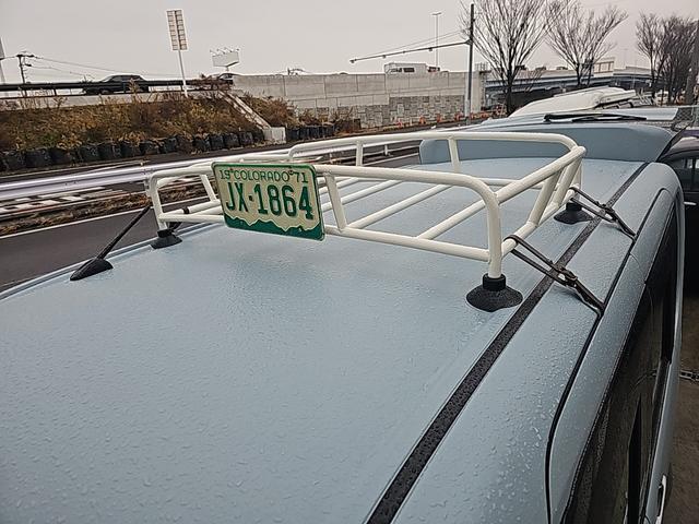 タント X キャンピング仕様 2人乗りバン登録車 世田谷ブルー刷毛塗り全塗装 ルーフキャリア 天井とリアフロア板張り(31枚目)