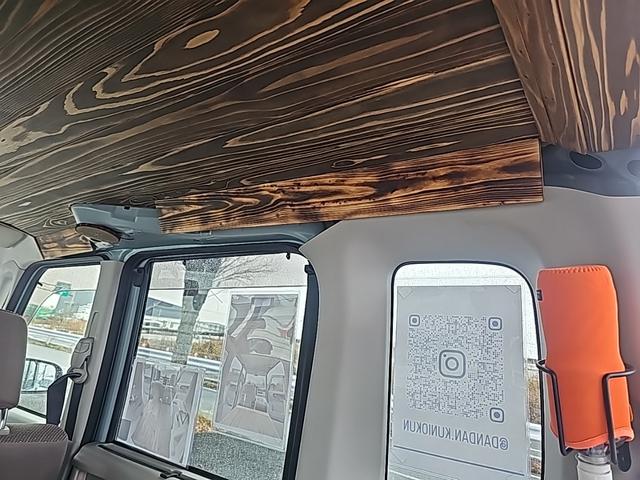 タント X キャンピング仕様 2人乗りバン登録車 世田谷ブルー刷毛塗り全塗装 ルーフキャリア 天井とリアフロア板張り(33枚目)