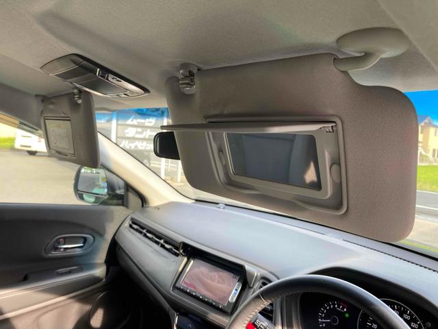 ヴェゼル Ｇ　４ＷＤ　ＥＴＣ　バックカメラ　ナビ　ＴＶ　スマートキー　アイドリングストップ　電動格納ミラー　ＣＶＴ　盗難防止システム　衝突安全ボディ　ＣＤ　ＤＶＤ再生　ＵＳＢ　ミュージックプレイヤー接続可（60枚目）