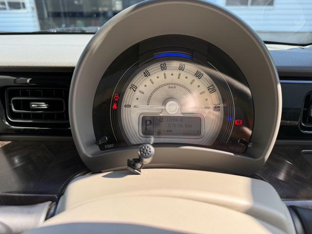 アルトラパン モード　ナビＴＶ　禁煙車　ワンオーナー　セキュリティアラーム　両席エアバッグ　ソナー　フルフラットシート　キーフリー　ＥＳＣ　メモリーナビ　エアコン　ベンチシート　運転席エアバッグ　パワーウィンドウ（5枚目）