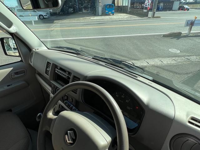 エブリイ ジョイン　５速マニュアル車　運転席パワーウィンドウ　キーレス　両側スライドドア　運転席・助手席エアバック　ＡＢＳ　エアコン　パワーステアリング（25枚目）
