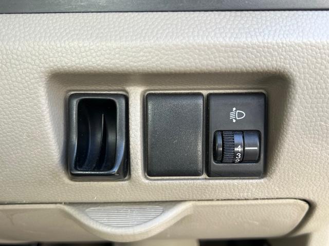 エブリイ ジョイン　５速マニュアル車　運転席パワーウィンドウ　キーレス　両側スライドドア　運転席・助手席エアバック　ＡＢＳ　エアコン　パワーステアリング（29枚目）