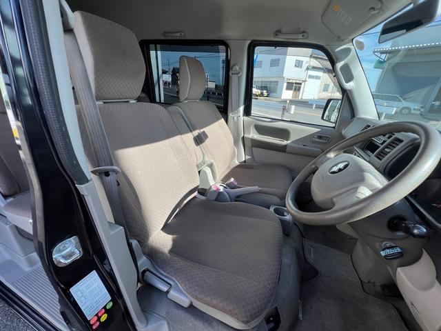 エブリイ ジョイン　５速マニュアル車　運転席パワーウィンドウ　キーレス　両側スライドドア　運転席・助手席エアバック　ＡＢＳ　エアコン　パワーステアリング（34枚目）