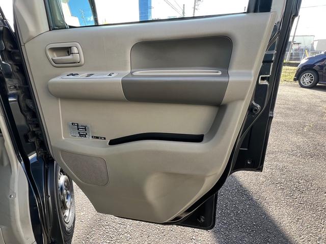 エブリイ ジョイン　５速マニュアル車　運転席パワーウィンドウ　キーレス　両側スライドドア　運転席・助手席エアバック　ＡＢＳ　エアコン　パワーステアリング（37枚目）