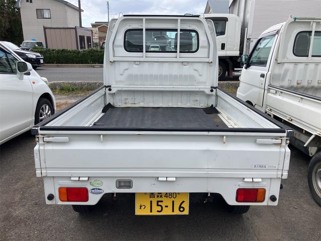 キャリイトラック ＫＣエアコン・パワステ　４ＷＤ　軽トラック　ＭＴ　エアコン　パワーステアリング　ＣＤ（5枚目）