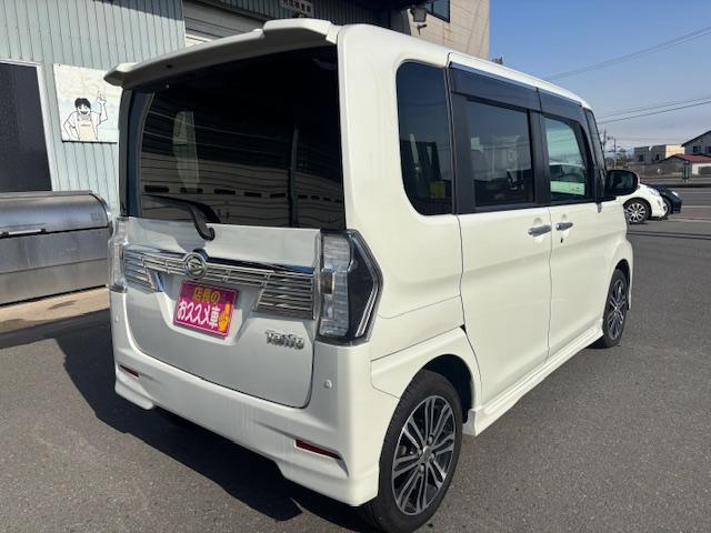 タント カスタムＲＳ　トップエディションＳＡＩＩＩ　４ＷＤ　ターボ　純正８インチナビ　ＴＶ　バックカメラ　後席フリップダウンモニター　ＥＴＣ　ドラレコ　ＥＴＣ　両側電動スライドドア（3枚目）