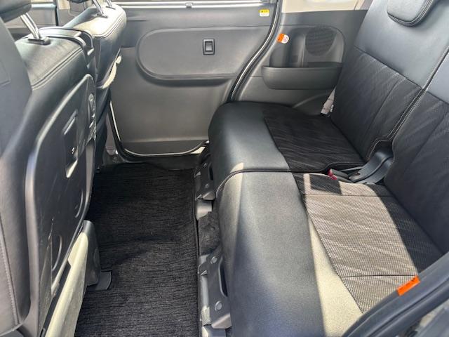 タント カスタムＲＳ　トップエディションＳＡＩＩＩ　４ＷＤ　ターボ　純正８インチナビ　ＴＶ　バックカメラ　後席フリップダウンモニター　ＥＴＣ　ドラレコ　ＥＴＣ　両側電動スライドドア（16枚目）