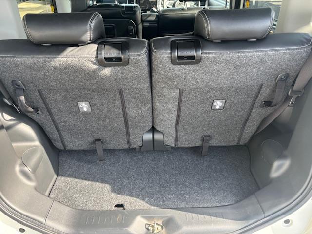 タント カスタムＲＳ　トップエディションＳＡＩＩＩ　４ＷＤ　ターボ　純正８インチナビ　ＴＶ　バックカメラ　後席フリップダウンモニター　ＥＴＣ　ドラレコ　ＥＴＣ　両側電動スライドドア（18枚目）