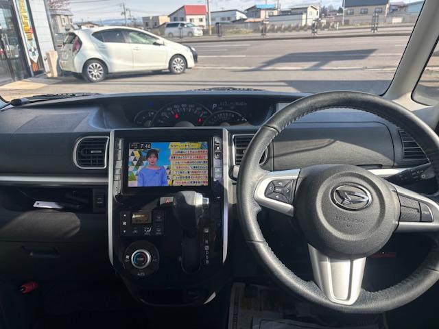 タント カスタムＲＳ　トップエディションＳＡＩＩＩ　４ＷＤ　ターボ　純正８インチナビ　ＴＶ　バックカメラ　後席フリップダウンモニター　ＥＴＣ　ドラレコ　ＥＴＣ　両側電動スライドドア（19枚目）