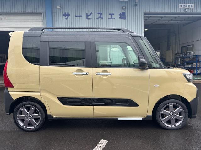 タント ファンクロスターボ　４ＷＤ　純正１０インチメモリーナビ　パノラマ対応カメラ　前後ドライブレコーダー　純正マット＆バイザー（25枚目）