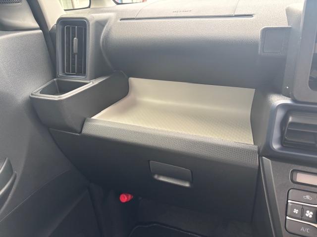 タント Ｘ　４ＷＤ　届出済み未使用車（17枚目）