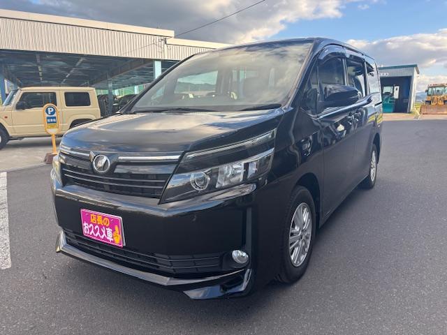 ヴォクシー Ｖ　４ＷＤ　７人乗り　ナビ　ＴＶ　バックカメラ　ＥＴＣ　ドラレコ　リモコンエンジンスターター　両側電動スライドドア　ＬＥＤヘッドライト　クルーズコントロール（2枚目）