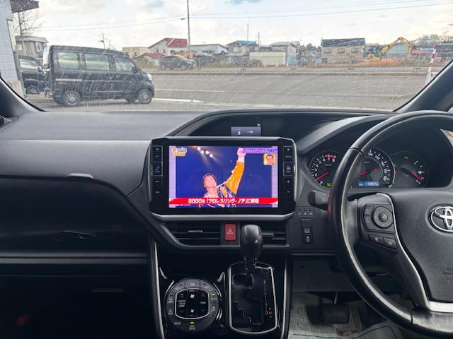 ヴォクシー ＺＳ　煌ＩＩ　４ＷＤ　ワンオーナー車　ＡＬＰＩＮＥナビＢＩＧ－Ｘ　ＡＬＰＩＮＥフリップダウンモニター　ＡＬＰＩＮＥ３ＷＡＹスピーカー　バックカメラ　ＥＴＣ　両側電動スライドドア　スタッドレスセット有り（30枚目）