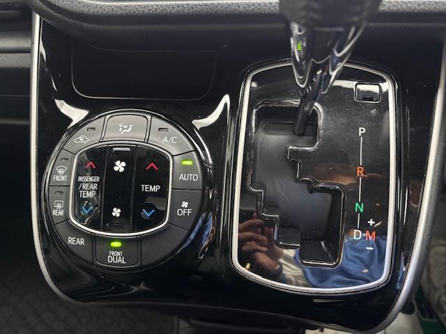 ヴォクシー ＺＳ　煌ＩＩ　４ＷＤ　ワンオーナー車　ＡＬＰＩＮＥナビＢＩＧ－Ｘ　ＡＬＰＩＮＥフリップダウンモニター　ＡＬＰＩＮＥ３ＷＡＹスピーカー　バックカメラ　ＥＴＣ　両側電動スライドドア　スタッドレスセット有り（31枚目）