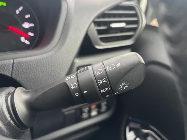 ヴォクシー ＺＳ　煌ＩＩ　４ＷＤ　ワンオーナー車　ＡＬＰＩＮＥナビＢＩＧ－Ｘ　ＡＬＰＩＮＥフリップダウンモニター　ＡＬＰＩＮＥ３ＷＡＹスピーカー　バックカメラ　ＥＴＣ　両側電動スライドドア　スタッドレスセット有り（33枚目）