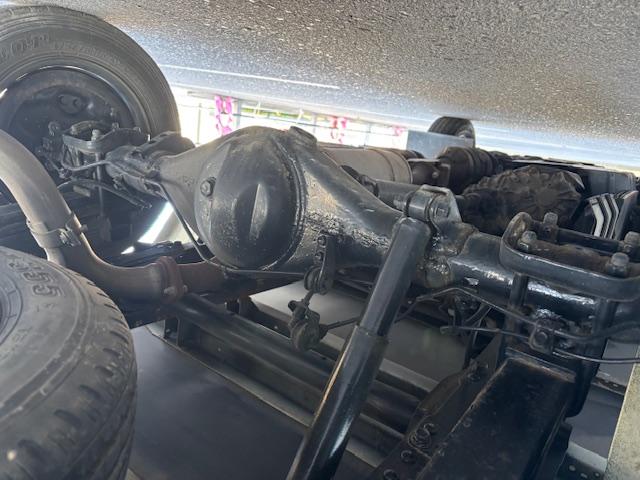 ダイナトラック ロングシングルジャストロー ディーゼル 4WD 5速マニュアル 積載量1250kg エアコン パワステ タイミングベルト交換済み(201000km時) 中古スタッドレスタイヤセット有り(7枚目)