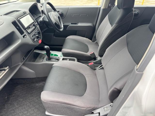 AD VE 4WD オートマ ABS デュアルエアバッグ キーレス 中古スタッドレスタイヤセット有り(10枚目)