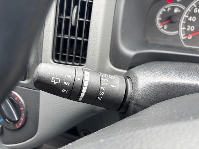 AD VE 4WD オートマ ABS デュアルエアバッグ キーレス 中古スタッドレスタイヤセット有り(17枚目)