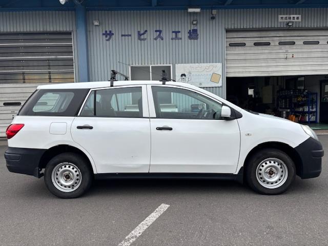 AD VE 4WD オートマ ABS デュアルエアバッグ キーレス 中古スタッドレスタイヤセット有り(21枚目)