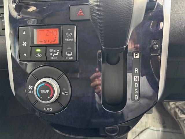 タント カスタムRS トップエディションリミテッドSAIII 4WD ターボ 純正8インチナビ TV パノラマモニター ETC ドライブレコーダー リモコンエンジンスターター 両側電動スライドドア(27枚目)