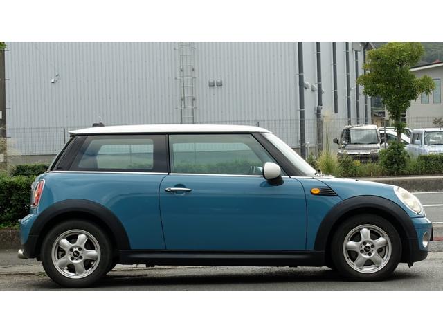 ＭＩＮＩ クーパー　クーパー　オキシジェンブルー　ホワイトルーフ（4枚目）