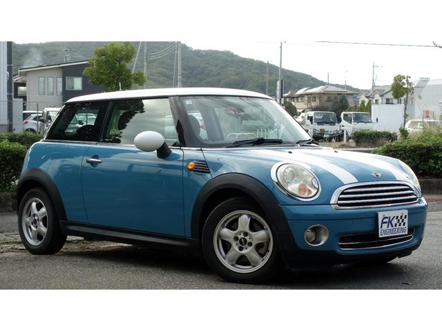ＭＩＮＩ クーパー　クーパー　オキシジェンブルー　ホワイトルーフ（6枚目）