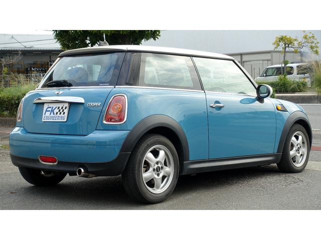 ＭＩＮＩ クーパー　クーパー　オキシジェンブルー　ホワイトルーフ（8枚目）