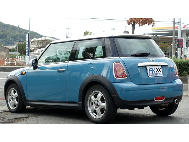 ＭＩＮＩ クーパー　クーパー　オキシジェンブルー　ホワイトルーフ（9枚目）