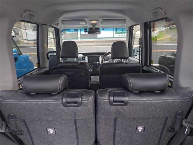 タント カスタムＲＳ　トップエディションＳＡＩＩＩ　４ＷＤ　両側電動スライドドア　ナビ　ＥＴＣ　スマートキー　プッシュ式エンジンスタート　記録簿　アルミホイール　ＬＥＤヘッドライト（4枚目）