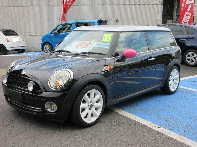 ＭＩＮＩ ミーツサクラＥＤニッポン　クーパークラブマン　限定車　ポータブルナビ　桜色ミラーキャップ　専用デザインドア・シル・プレート　桜モチーフ入りフロアマット　ルーフ白　右ハンドル　盗難防止システム（7枚目）