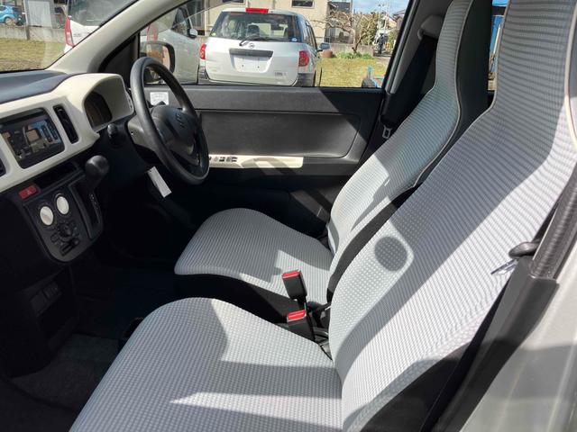 アルト Ｓ　ＥＴＣ　クリアランスソナー　衝突被害軽減システム　キーレスエントリー　アイドリングストップ　電動格納ミラー　シートヒーター　ＣＶＴ　盗難防止システム　ＡＢＳ　ＥＳＣ　ＣＤ　ミュージックプレイヤー接続可（11枚目）