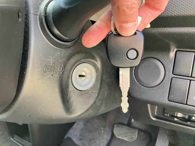 アルト Ｓ　ＥＴＣ　クリアランスソナー　衝突被害軽減システム　キーレスエントリー　アイドリングストップ　電動格納ミラー　シートヒーター　ＣＶＴ　盗難防止システム　ＡＢＳ　ＥＳＣ　ＣＤ　ミュージックプレイヤー接続可（28枚目）