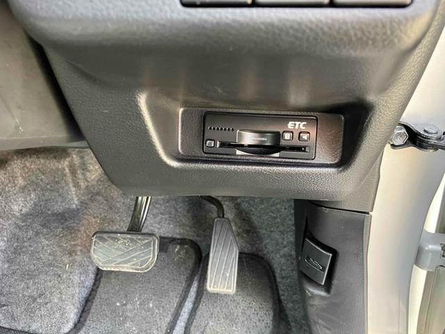 アルト Ｓ　ＥＴＣ　クリアランスソナー　衝突被害軽減システム　キーレスエントリー　アイドリングストップ　電動格納ミラー　シートヒーター　ＣＶＴ　盗難防止システム　ＡＢＳ　ＥＳＣ　ＣＤ　ミュージックプレイヤー接続可（29枚目）