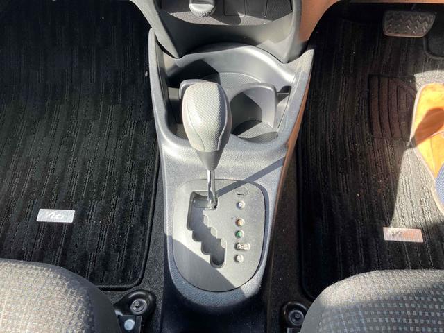 ヴィッツ Ｆ　ＥＴＣ　バックカメラ　ナビ　ＴＶ　アルミホイール　キーレスエントリー　アイドリングストップ　電動格納ミラー　ＣＶＴ　衝突安全ボディ　ＡＢＳ　ＥＳＣ　ＣＤ　ＵＳＢ　エアコン　パワーステアリング（22枚目）