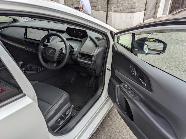 プリウス Z 2.0 Z 純正12.3インチナビ 全周囲モニター BSM シートヒーター ベンチレーション 電動リアゲート ETC メモリー付きパワーシート パーキングアシスト AC100V(16枚目)