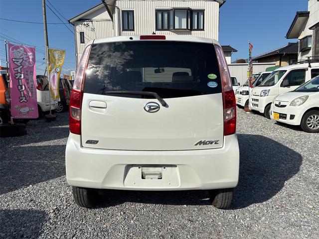 ムーヴ Ｌ　４ＷＤ　ＣＶＴ　運転席助手席エアバック　ＡＢＳ　ベンチシート　寒冷地仕様　エアコン　パワーステアリング　パワーウィンドウ　集中ドアロック＆リモコンキー　盗難防止装置　衝突安全ボディ（3枚目）
