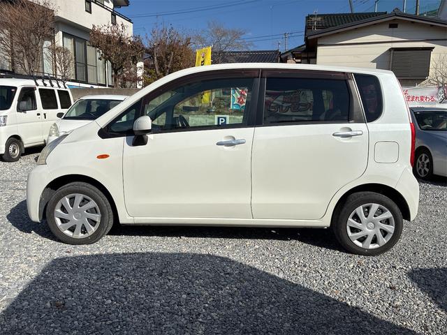 ムーヴ Ｌ　４ＷＤ　ＣＶＴ　運転席助手席エアバック　ＡＢＳ　ベンチシート　寒冷地仕様　エアコン　パワーステアリング　パワーウィンドウ　集中ドアロック＆リモコンキー　盗難防止装置　衝突安全ボディ（5枚目）