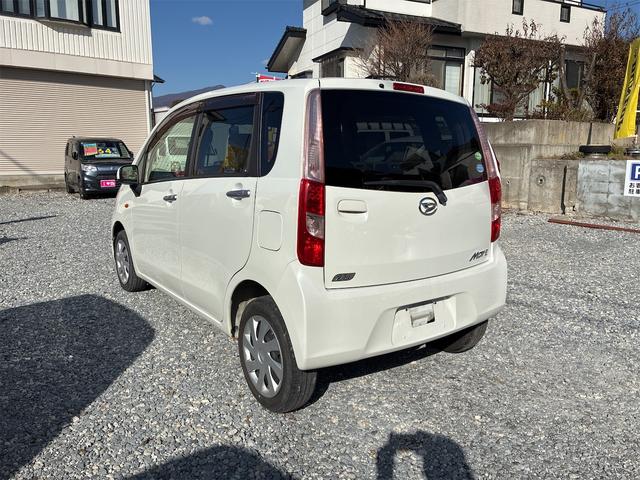 ムーヴ Ｌ　４ＷＤ　ＣＶＴ　運転席助手席エアバック　ＡＢＳ　ベンチシート　寒冷地仕様　エアコン　パワーステアリング　パワーウィンドウ　集中ドアロック＆リモコンキー　盗難防止装置　衝突安全ボディ（9枚目）