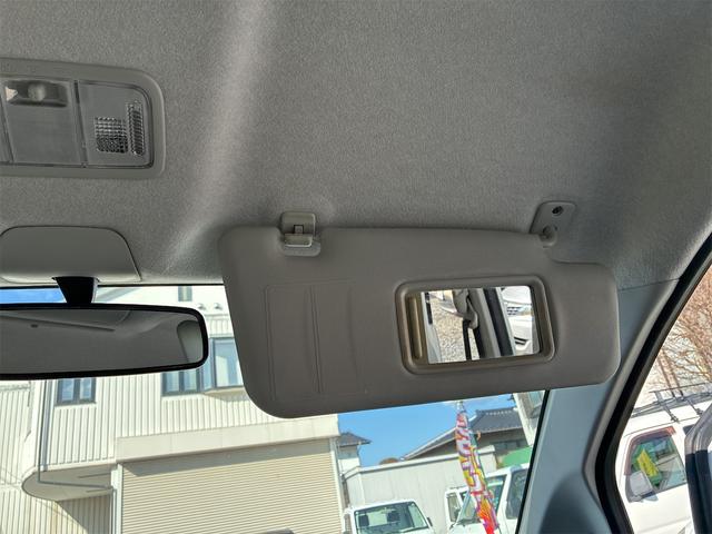 ムーヴ Ｌ　４ＷＤ　ＣＶＴ　運転席助手席エアバック　ＡＢＳ　ベンチシート　寒冷地仕様　エアコン　パワーステアリング　パワーウィンドウ　集中ドアロック＆リモコンキー　盗難防止装置　衝突安全ボディ（32枚目）