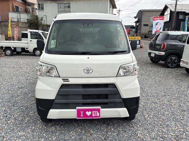 ピクシスバン デラックス　ＳＡＩＩＩ　４ＷＤ　オートマチック車　運転支援システムスマートアシストＩＩＩ　エアコン　パワーステアリング　前席パワーウインドウ　後席両側スライド　純正ラジオ（2枚目）